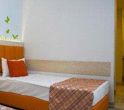 Семейный номер Superior с балконом в Club Aqua Plaza