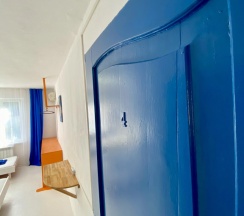 Трёхместный номер Standard в Арт-отельчик