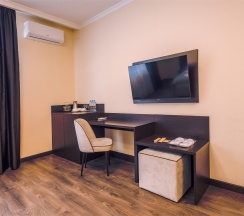 Двухместный номер "Комфорт" Улучшенный с 1 двуспальной кроватью в Ассара