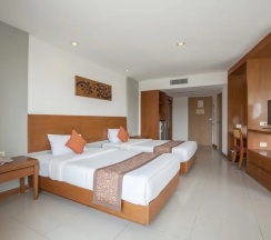 Четырёхместный номер семейный в Royal Palace Hotel Pattaya