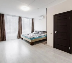 Двухместный полулюкс двуспальная кровать в Мак