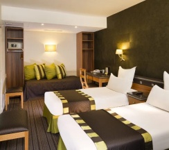 Пятиместный номер 2 Adjacent в Hotel Mondial