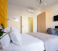 Видовые Трехкомнатные Апартаменты с 2 спальнями и кухней-гостиной в Grand Suites