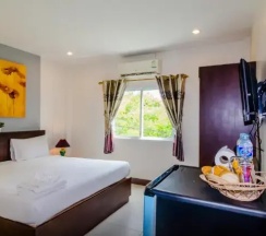 Двухместный номер Superior двуспальная кровать в Baan Yuyen Karon Guesthouse