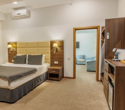 Senior Suite в Central City