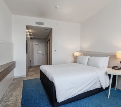 Номер Classic с двуспальной кроватью в Mercure