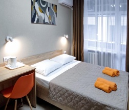 Номер улучшенный эконом с 1 двуспальной кроватью в Smart Hotel KDO