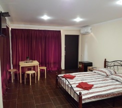 Трёхместный номер Comfort в Guest House Black Sea