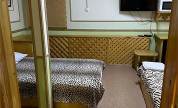 Двухместный номер с 2 отдельными кроватями и собственной внешней ванной комнатой в Русский север