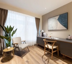 Трёхместный семейный номер Standard в Dash Living on Prat