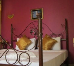 Номер Deluxe с балконом в Iris Hotel