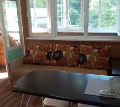 Апартаменты с 2 комнатами с балконом в Тихая гавань