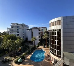 Двухместный номер Premium с 1 комнатой с балконом (двуспальная кровать) в Holiday