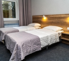 Номер стандарт с 2 односпальными кроватями в River House