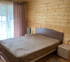 Четырёхместные апартаменты Улучшенный с 2 комнатами с балконом в Алтын-Шале