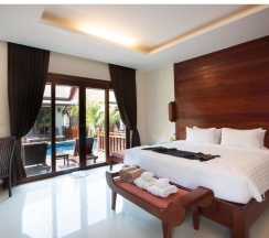 Двухместная вилла с видом на бассейн двуспальная кровать в Howard Johnson by Wyndham Phuket Naiyang