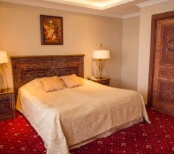 Двухместный люкс Presidential двуспальная кровать в Royal Hotel Spa&Wellness