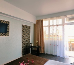 Двухместный Комфорт с балконом в Уральские самоцветы