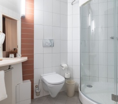 Двухместный номер Premium с видом на город двуспальная кровать в Отель Ibis Астана