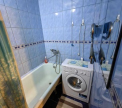 Квартира в Апартаменты на 10-й микрорайон, 3