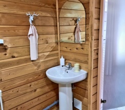 Двухместные апартаменты Classic c 1 комнатой с красивым видом из окна двуспальная кровать в Усадьба Коноваловых