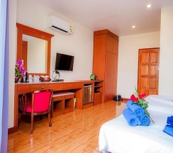 Двухместный номер Deluxe двуспальная кровать в Kata Blue Sea Resort
