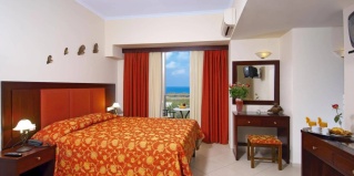 Камисиана: Отель Selini Suites
