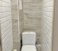 Трёхместные апартаменты с балконом и с видом на город в Квартира У метро Пушкинская