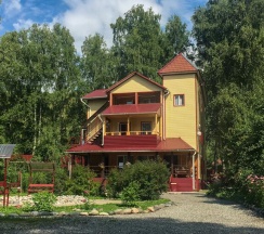 Номер стандарт семейный (с завтраком) в Золоторудная