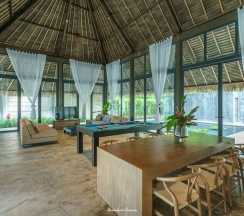 Вилла Luxury с 4 комнатами с видом на океан в Villa Escape Burasari
