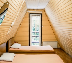 Коттедж эконом без сауны с двумя кроватями в спальне (2+3) в Красное озеро