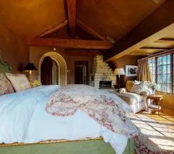 Коттедж с 4 комнатами в Juniper Ridge 16 5000 sq ft, Grand Chateau at Eagle, Expansive Mountain Views by RedAwning