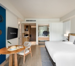 Двухместный номер с балконом и oceanfront двуспальная кровать в Отель SAii Laguna Phuket