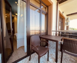 Двухместный номер с балконом вид на море в Roza vetrov