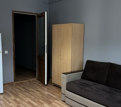 Четырехместный номер с 1 двуспальной или 2 односпальными кроватями в Маяк