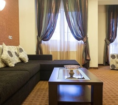 Четырёхместные апартаменты в Inter Business Bucharest Hotel