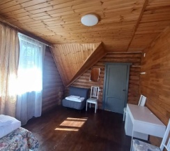 Коттедж Дуплекс с красивым видом из окна в Лукаморие