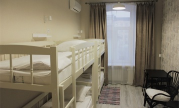 Место в общей 4-местной мужской комнате в O`Key Home