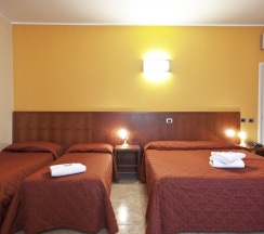 Четырёхместный номер Standard в Hotel San Martino