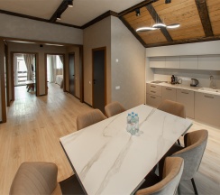 Шале "Тишина Гор" Duplex с балконом в Небо и Горы
