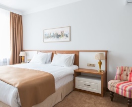 Двухместный полулюкс двуспальная кровать в Kaspi boutique hotel