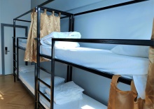 Нижнее место в общем 8ми местном номере №410 в Bla Bla Hostel