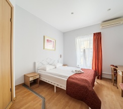 Стандартная комната с двуспальной кроватью в Октавиана