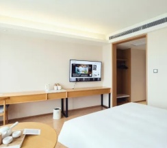 Двухместный номер Superior (двуспальная кровать) в JI Hotel Lujiazui Babaiban