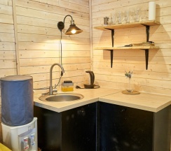 Модуль с двумя комнатами на 3-5 человек (возможно заселение с питомцем) в New Camp