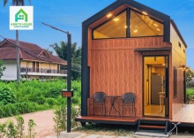 Коттедж c 1 комнатой с балконом и с видом на сад в Tiny House on Koh Lanta Only 2 Minutes Walk to the Beach