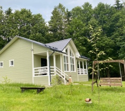 Шестиместный коттедж с 3 комнатами с красивым видом из окна в Купчиха