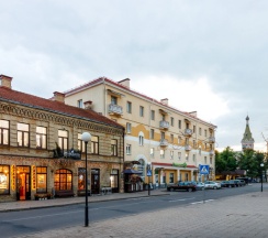 Апартаменты с 2 комнатами с балконом и с видом на город в Апартаменты Виатур на Ожешко