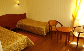 Номер стандарт с 2 односпальными кроватями в Ассоль