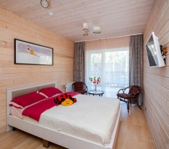 Апартаменты в доме 4, на четверых в Pine Land